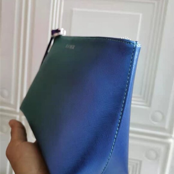 New LA MER Luxury blue green cosmetic pouch - Picture 4 of 7